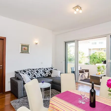 Apartment Villa Orsan דירה