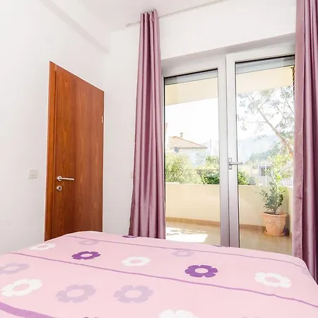 Apartment Villa Orsan דירה *