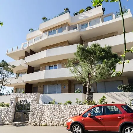 Apartment Villa Orsan דירה