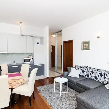 Apartment Villa Orsan דירה